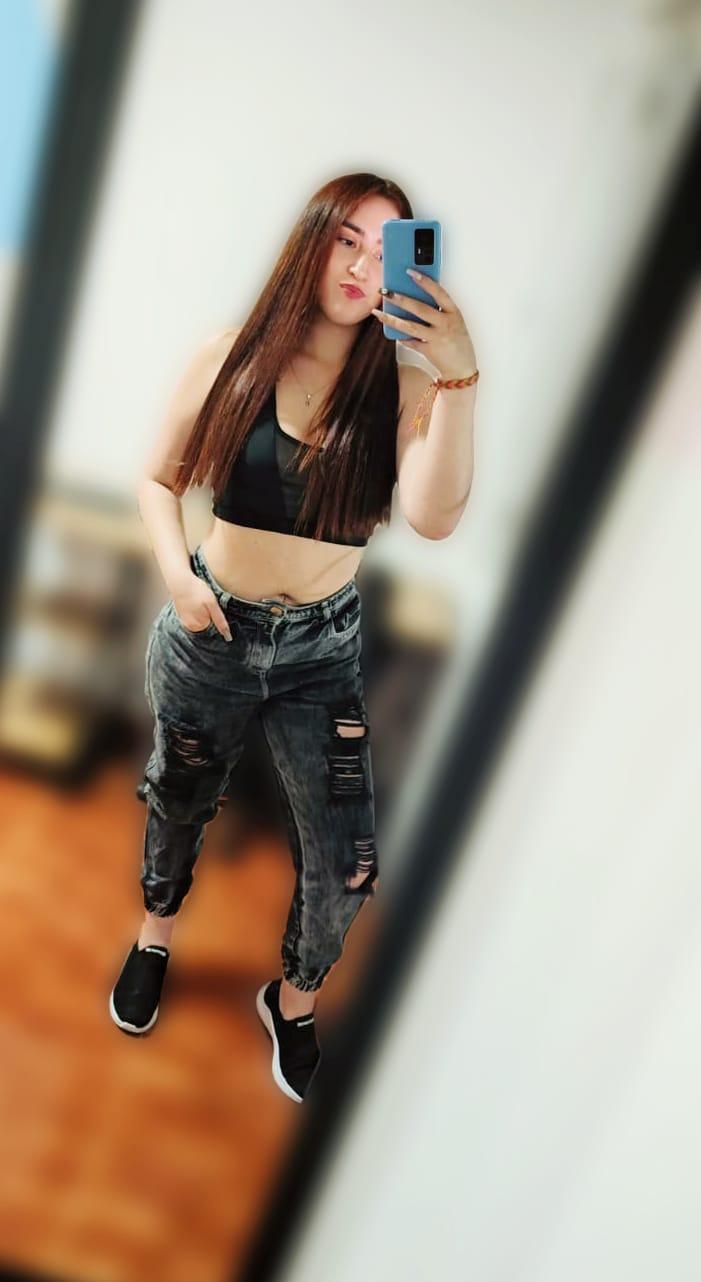 Anais_M Profile Image