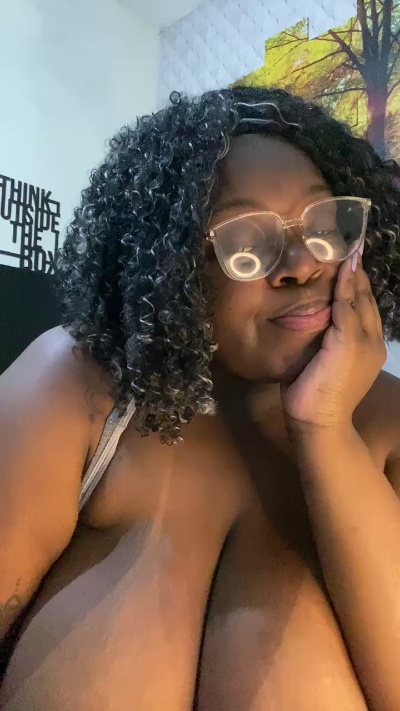 Girl2774 from Brazil