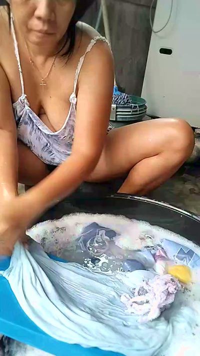 Hotmama45 from Philippines