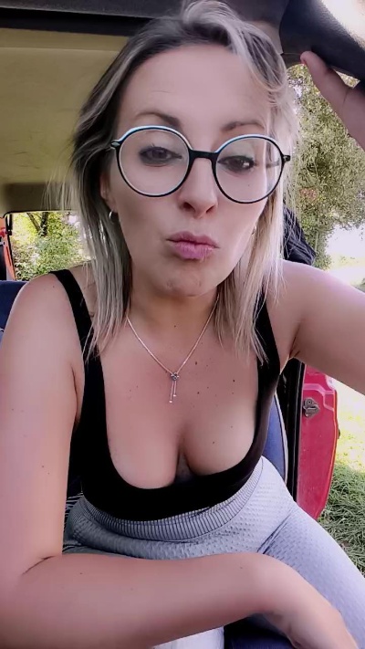 Jade_emeraud from France