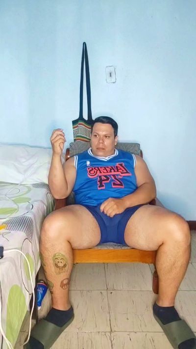 Johnkln from Colombia