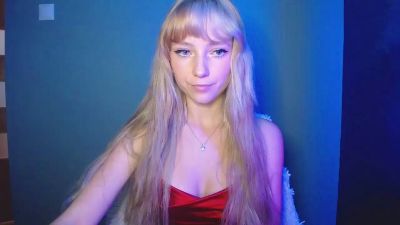 LuciaAdorable from United Kingdom