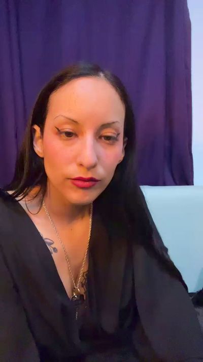 MistressHvnter from Chile