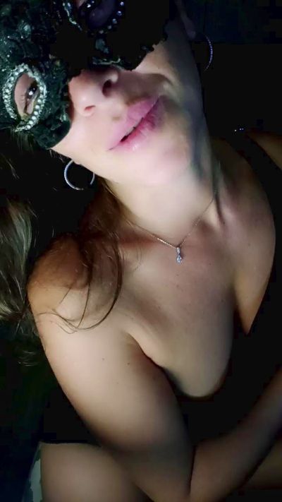 Paola_1985 from Italy