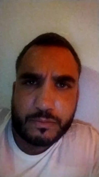 Quent_22 from Italy