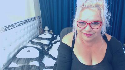 SonyaHotMilf from Romania