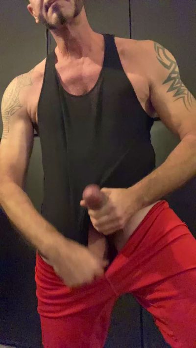 TOMMY1512 from Italy