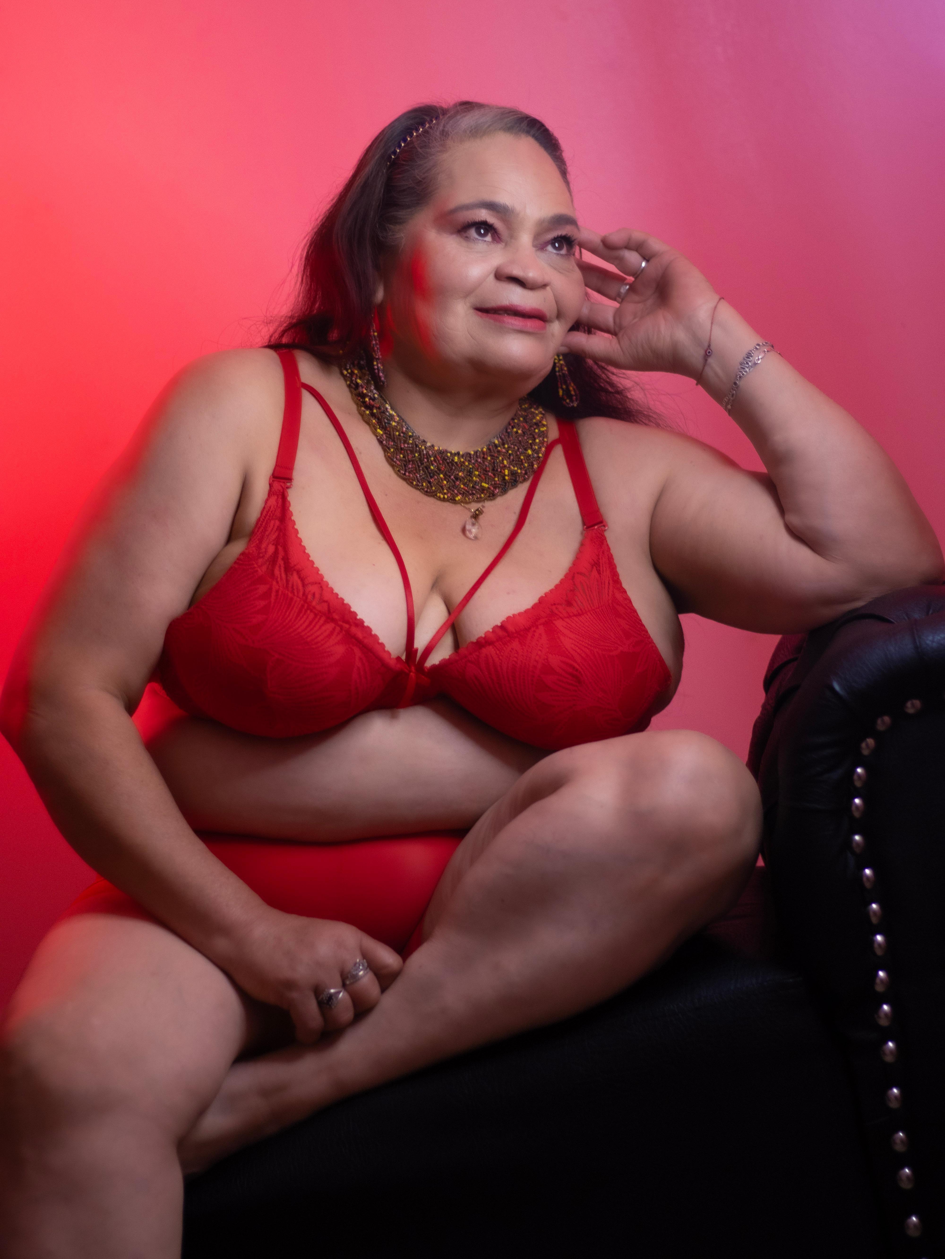 VickyBoobss from United States