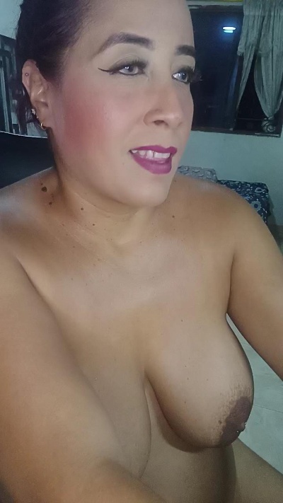 camila_squirt69 from Colombia