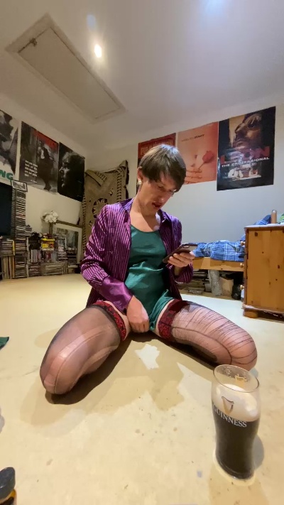 fagboysissy from United Kingdom