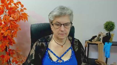 femmeIRIS from Germany