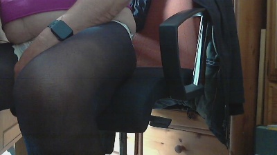 nylonloverHH from Germany